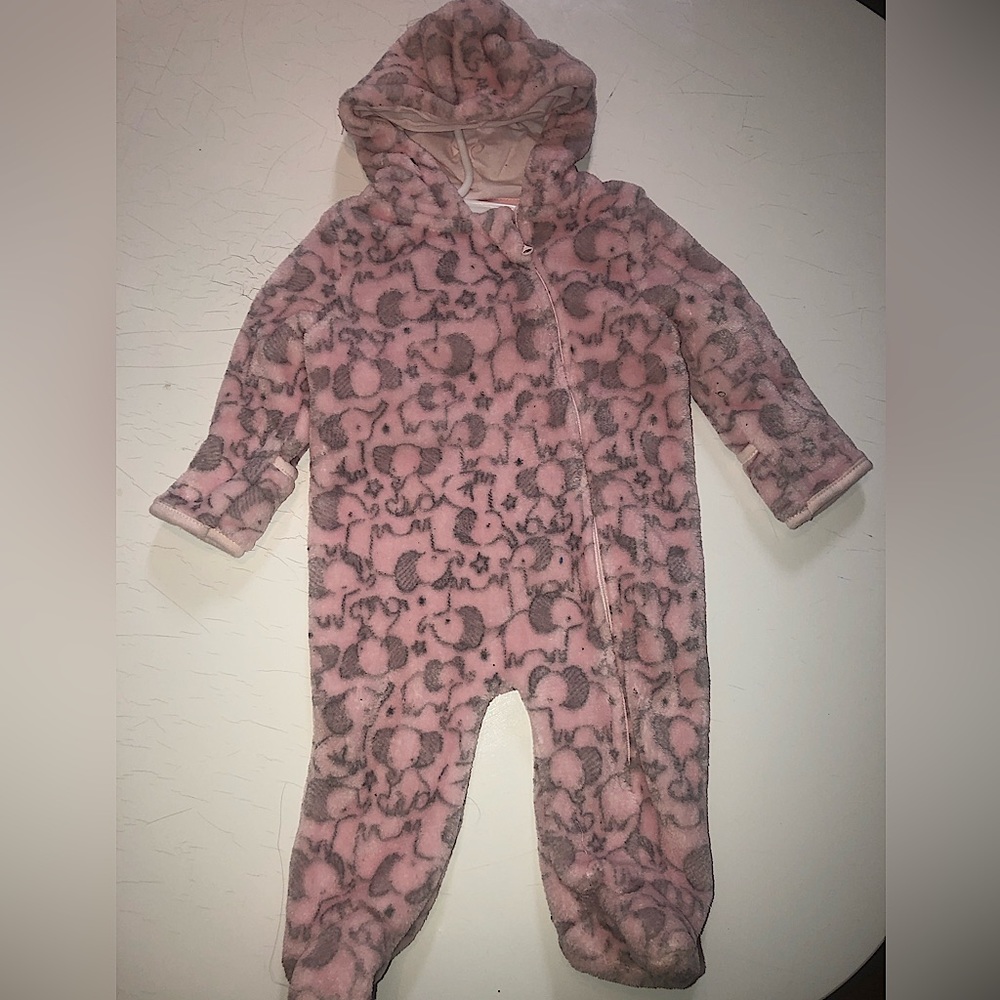 Soft and fuzzy w/zipper !!